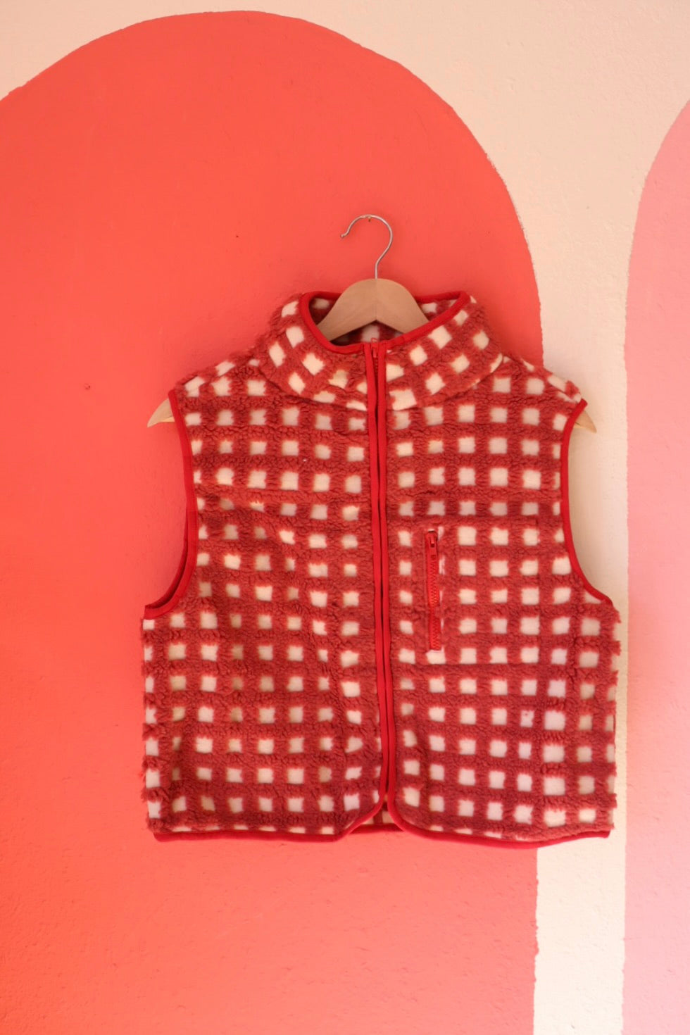 Montana Vest | Red Mix