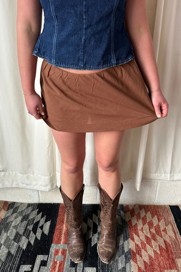Galavant Micro Skort | Chestnut