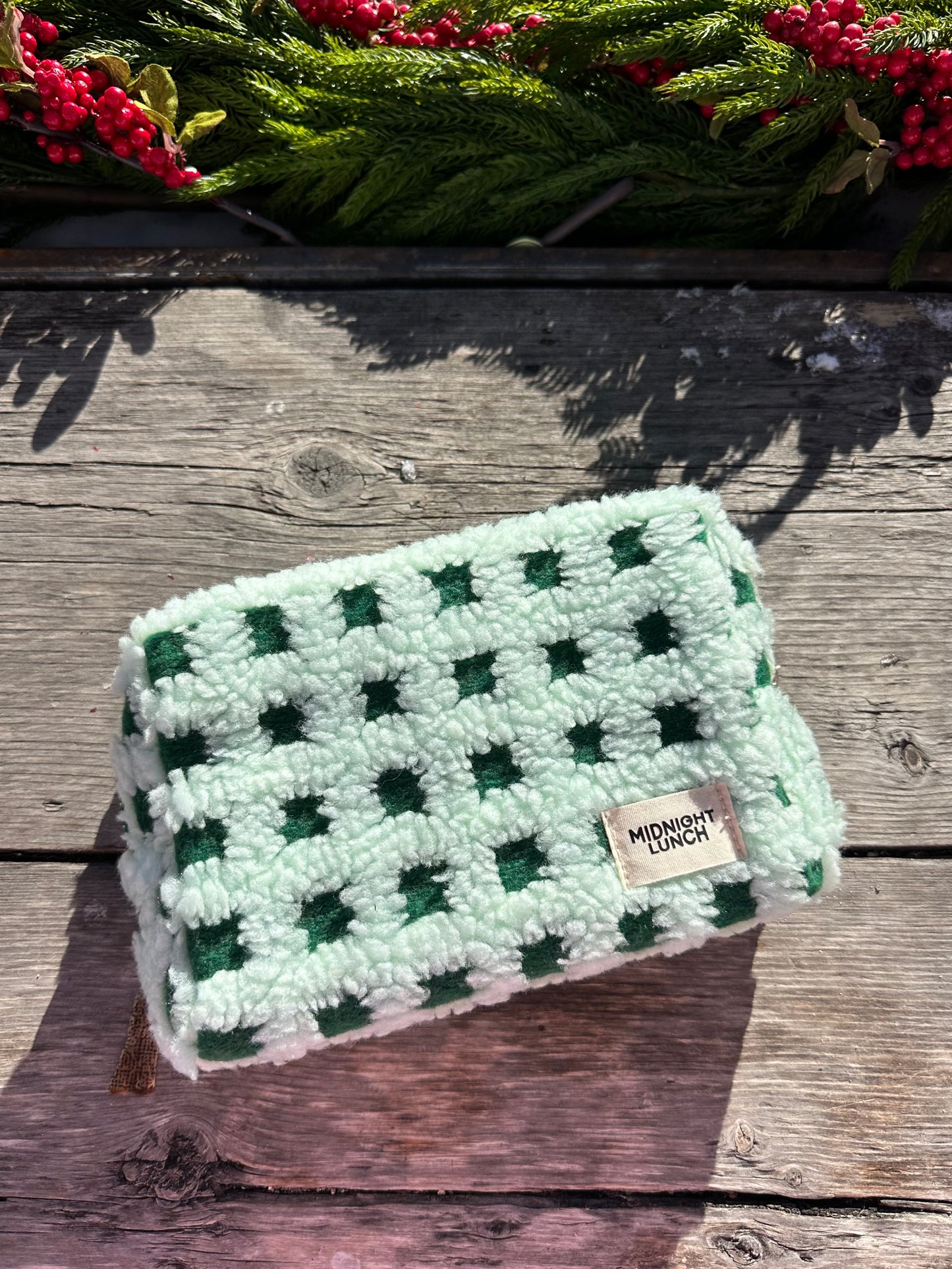 Carrie Sherpa Pouch | Mint